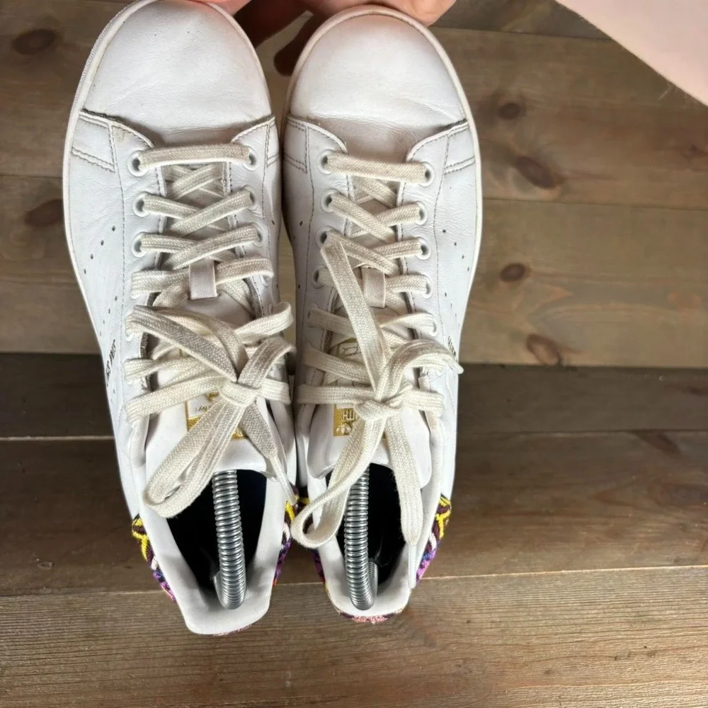 adidas stan smith womens size 8.5 shoes white leather farm comfort sneakers